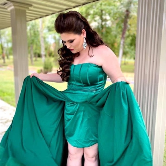 Brand New Custom Formal - Picture 6 of 6